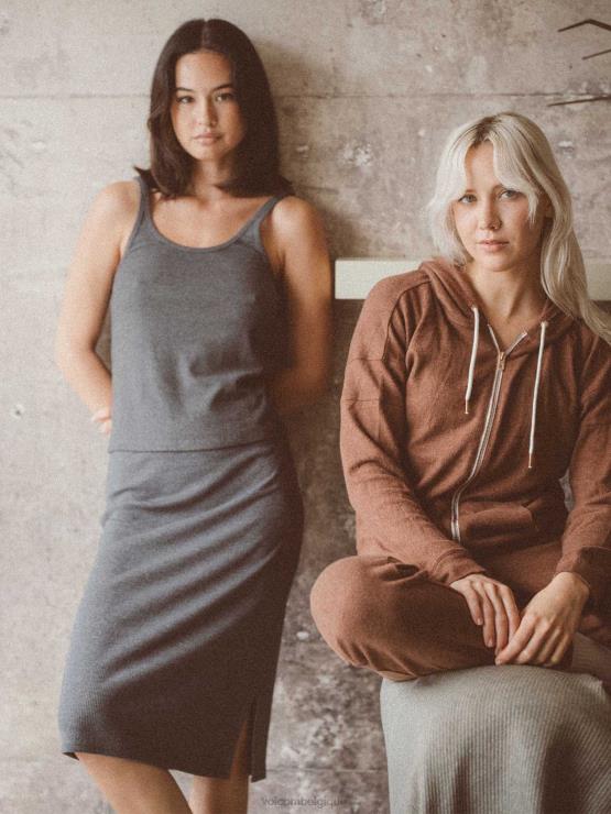 femmes Volcom noir a vécu dans le réservoir de côtes du salon ZJ48F769