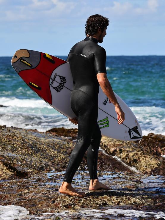 Hommes Volcom noir modulateur 2/2mm combinaison intégrale manches courtes ZJ48F642