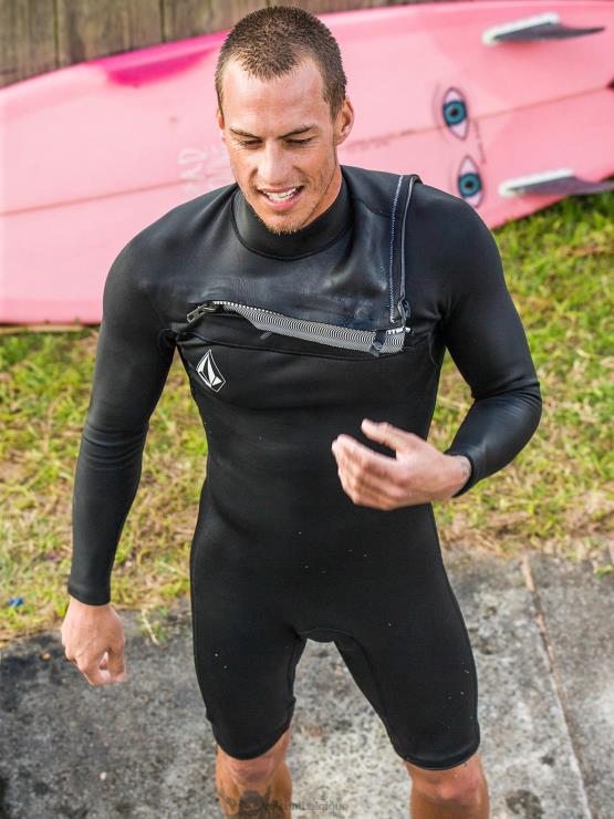 Hommes Volcom noir modulateur 2/2mm manches longues springsuit ZJ48F643