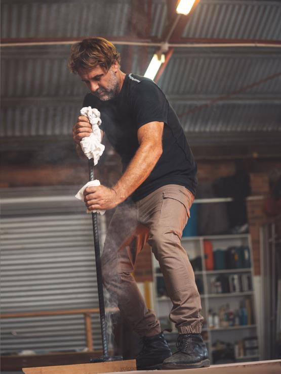 Hommes Volcom bringé pantalon de travail à revers ZJ48F302